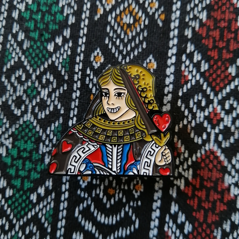 📍2/20$ Queen Of Hearts❤ Enamel Pin NWOT